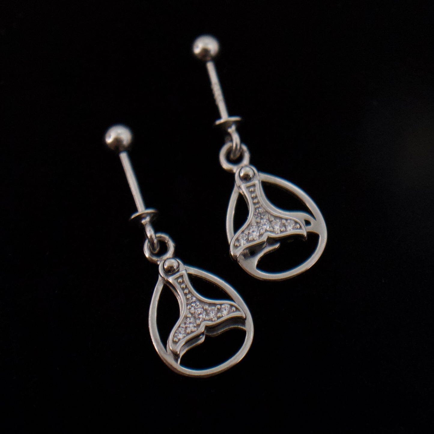 Women-Ear-Pins