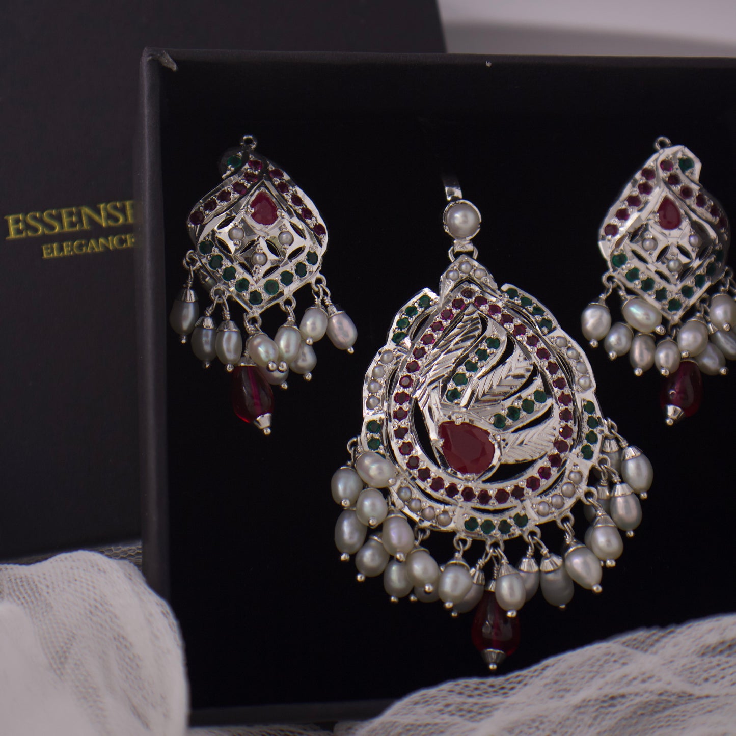 Gold-Plated Silver Jadau Pendant Set