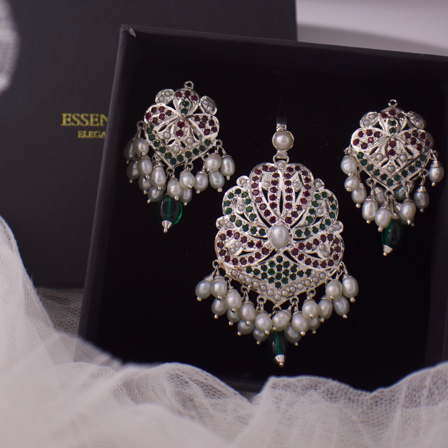 Gold-Plated Silver Jadau Pendant Set