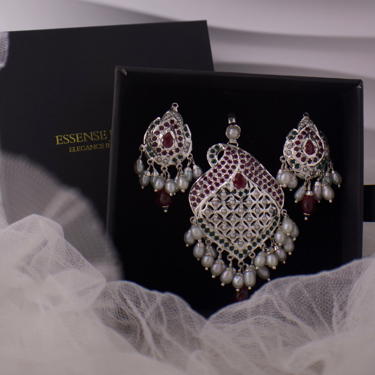 Silver Jadau Pendant Set