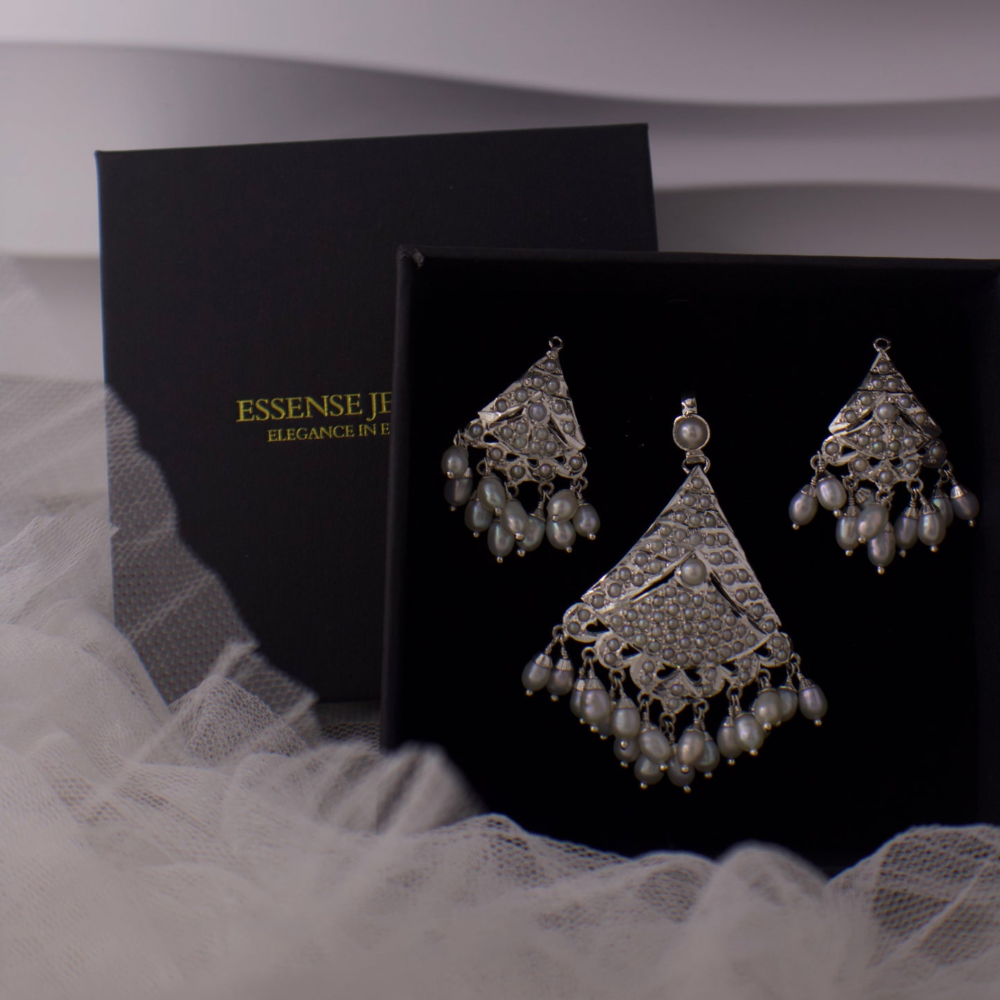 Gold-Plated Silver Jadau Pendant Set