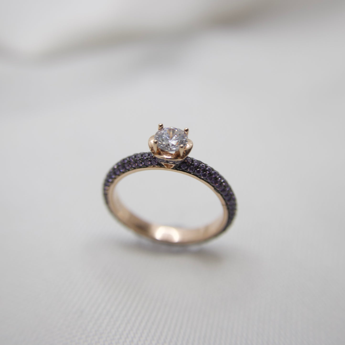 Sparkling Solitaire Ring