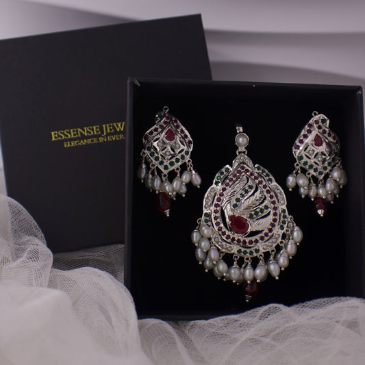 Gold-Plated Silver Jadau Pendant Set